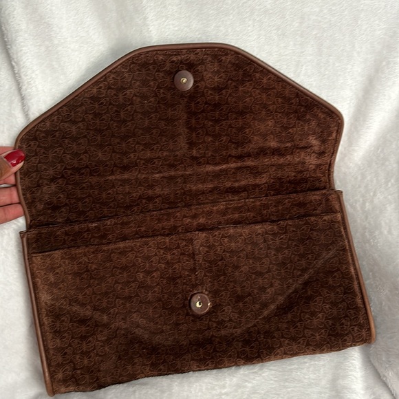 Vintage Bottega Veneta 1970’s Butterfly Clutch - Picture 2 of 9